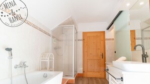 Bathroom - Vrbo Property (Schladming)
