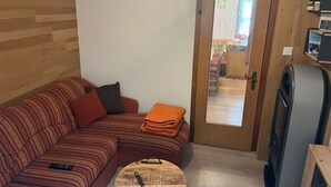 Living area - Vrbo Property (Schladming)