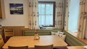 Dining - Vrbo Property (Schladming)