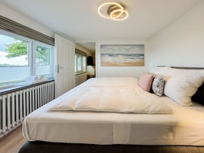 Unclassified image, 3 of 28, button - Vrbo Property (Dagebüll)