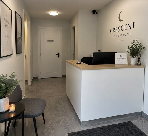 Crescent Boutique Hotel