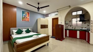 Laptop workspace, free WiFi - Atithi Guest House  (Guwahati)