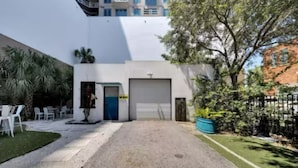 Exterior - Art Studio in DOWNTOWN Channelside (Tampa)