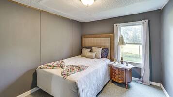 Travel crib, internet, bed sheets
