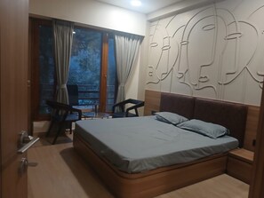 Double Room, Balcony, Hill View - Adventure Stays (Kullu)