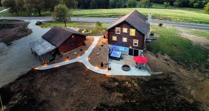 'Ponde-Rosa Views' Cabin Retreat w/ a View!
