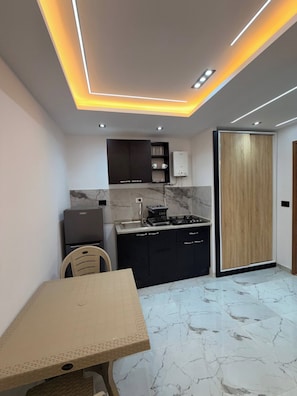 Private kitchen - Vrbo Property (Omrane Superieur)