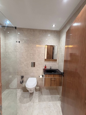 Bathroom - Vrbo Property (Omrane Superieur)