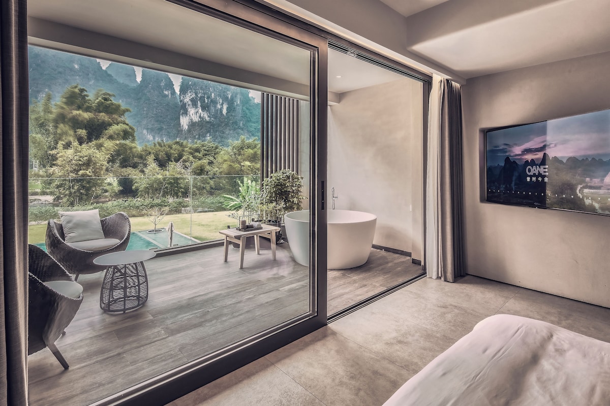 Classic Double Room, River View | Premium bedding, down duvets, free minibar, blackout curtains