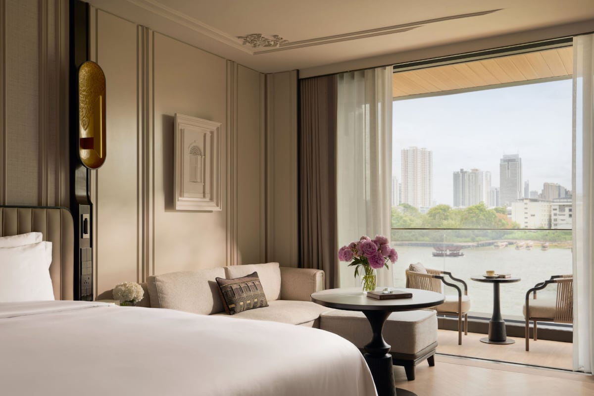 Suite | Premium bedding, minibar (some free items), in-room safe