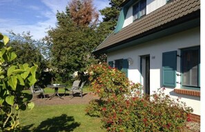 Untagged - House by the paddock (Born\/ DarßMit)