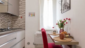 アパートメント (1 Bedroom) | ダイニングルーム