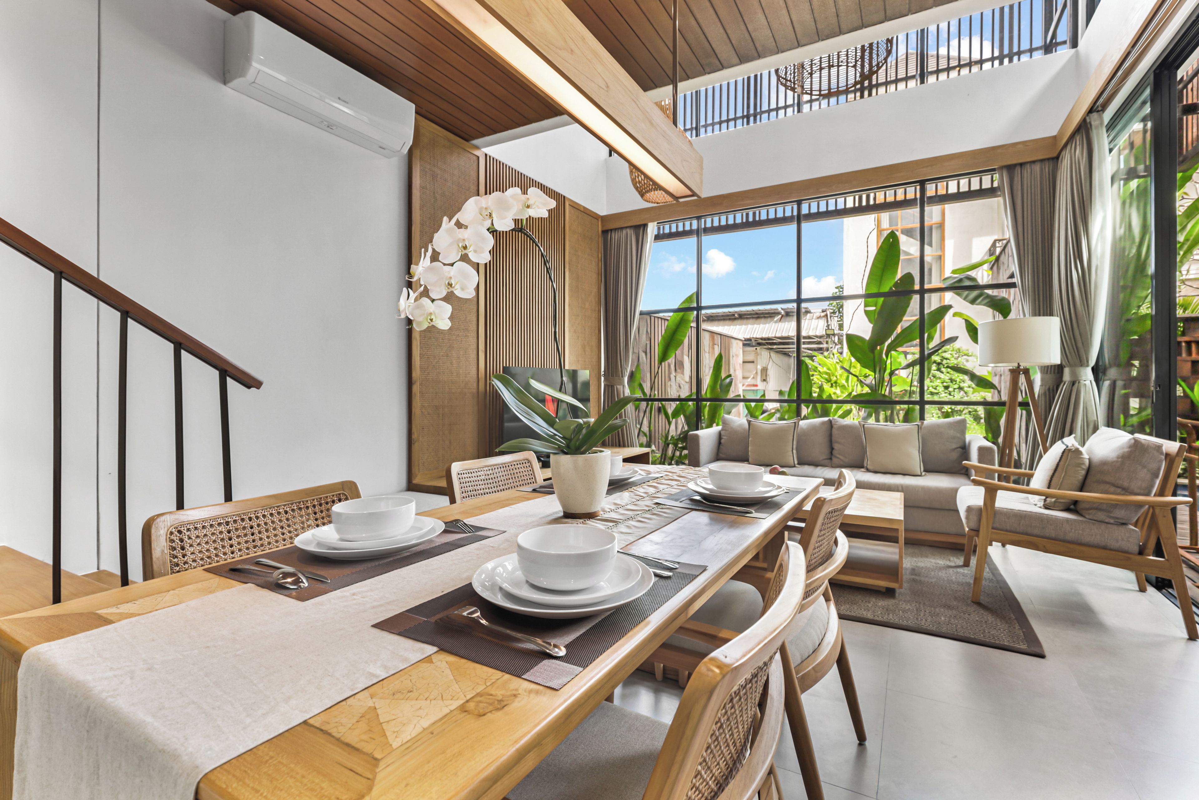 Villa, 3 Bedrooms, Pool View | Dining room