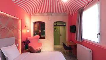Basic Double Room, Garden View | Blackout curtains, soundproofing, iron/ironing board (on request)
