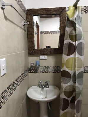 Unclassified image, 5 of 51, button - Hotel Bristol Airport (San José)