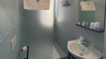 Classic-Doppelzimmer | Badezimmer
