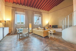 Living area - Ricasoli Terrace (Florence)