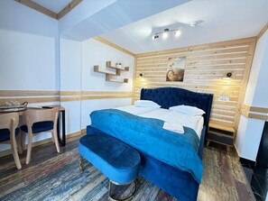 Double Room, Balcony | WiFi (free)