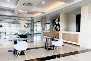 Ảnh chưa phân loại, 3 trong số 10 ảnh, nút
