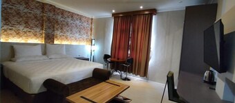 Oma Casa Hotel