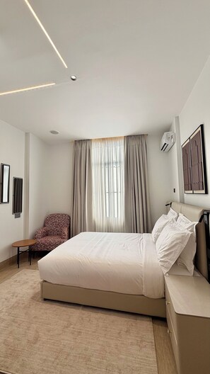 Ảnh chưa phân loại, 2 trong số 21 ảnh, nút