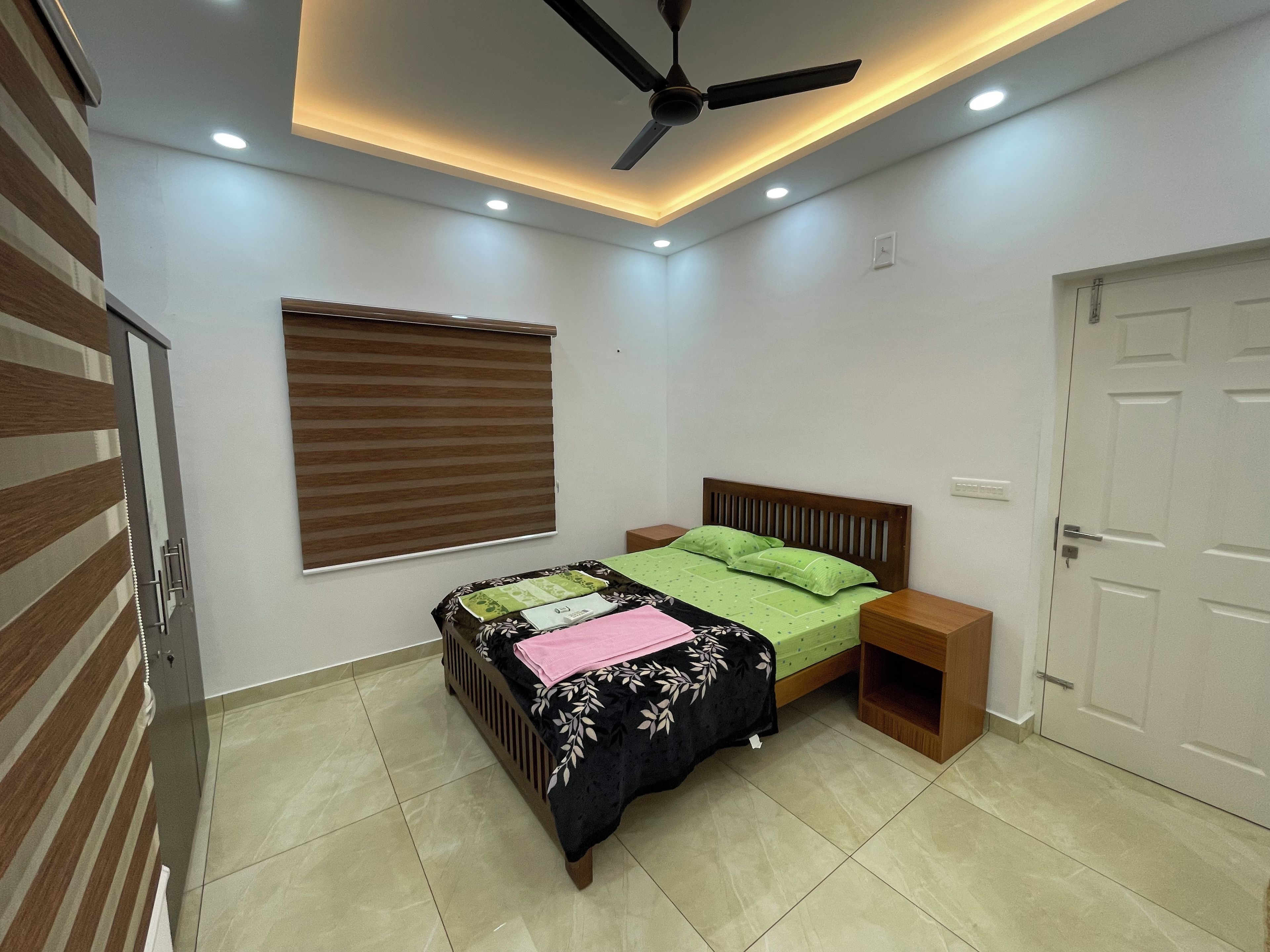 Habitación Deluxe | Tabla de planchar con plancha y wifi gratis