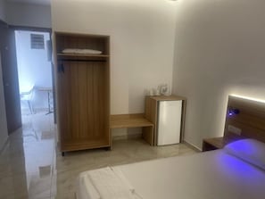 Ảnh chưa phân loại, 5 trong số 6 ảnh, nút