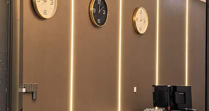 No.1 Diamond Hotel