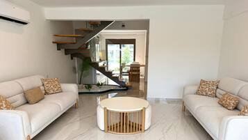 Family Villa, Balcony, Sea View | Living area