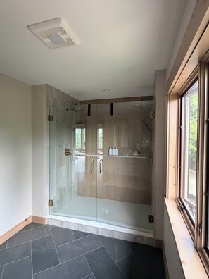 Bathroom - Dog-Friendly Lake + Ski Retreat with 7 Person Hot Tub + Game Room, Sleeps 15 (Woodstock)