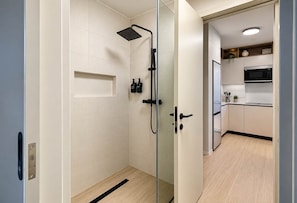 Ảnh chưa phân loại, 4 trong số 24 ảnh, nút