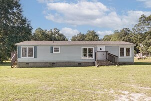 House (3 Bedrooms) | Front of property