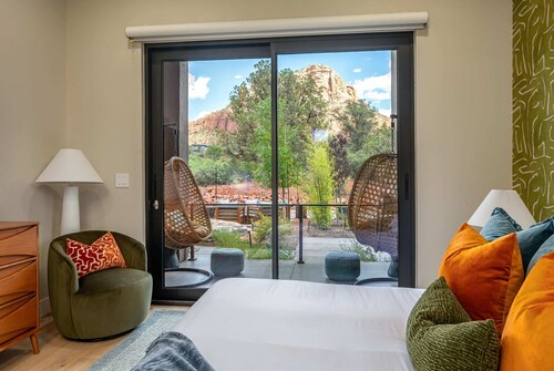 Bell Rock Hacienda Rooftop Deck Hot tub Sauna