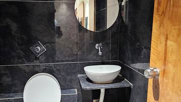 Chambre Double Deluxe, vue ville | Salle de bain