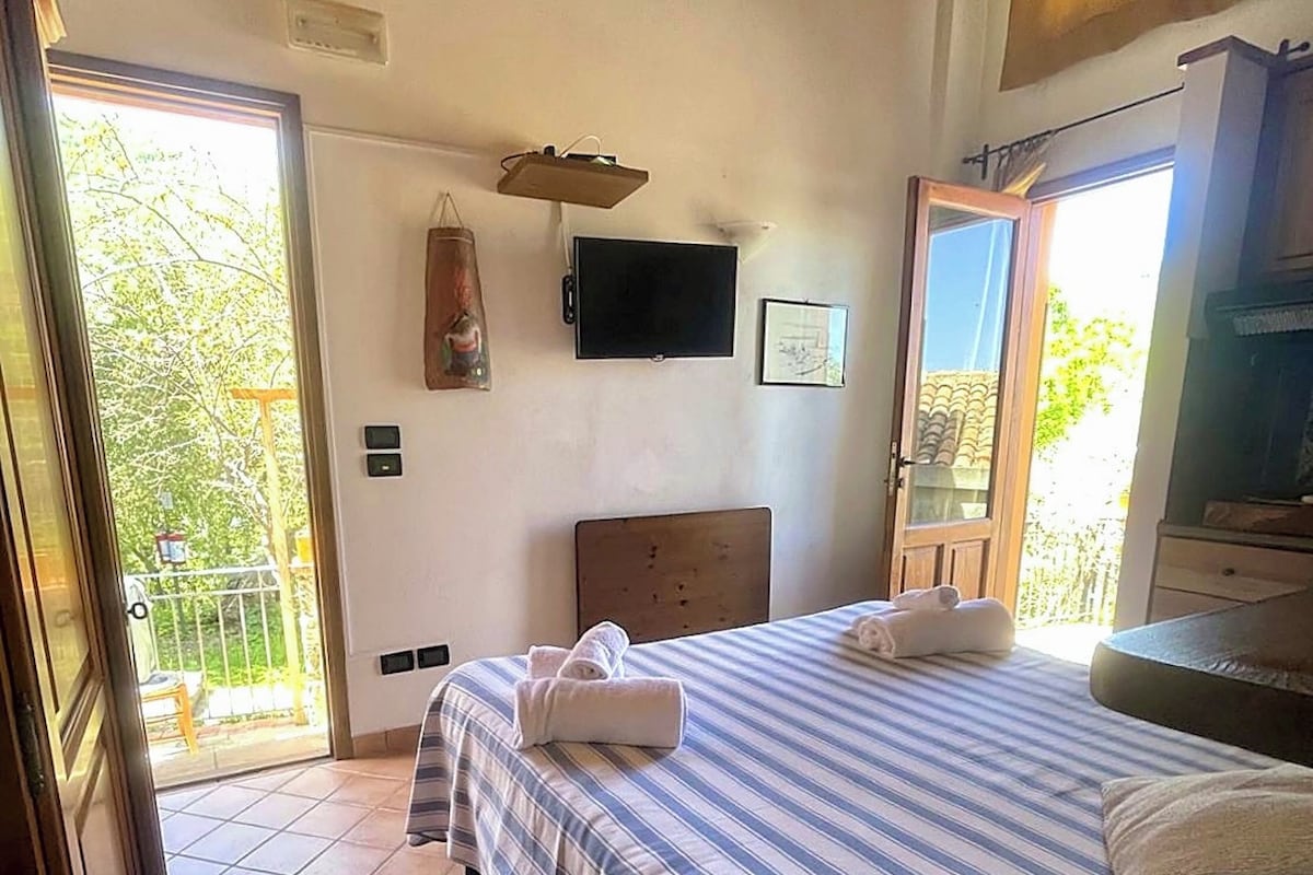 Minibar, cots/infant beds, free WiFi, bed sheets