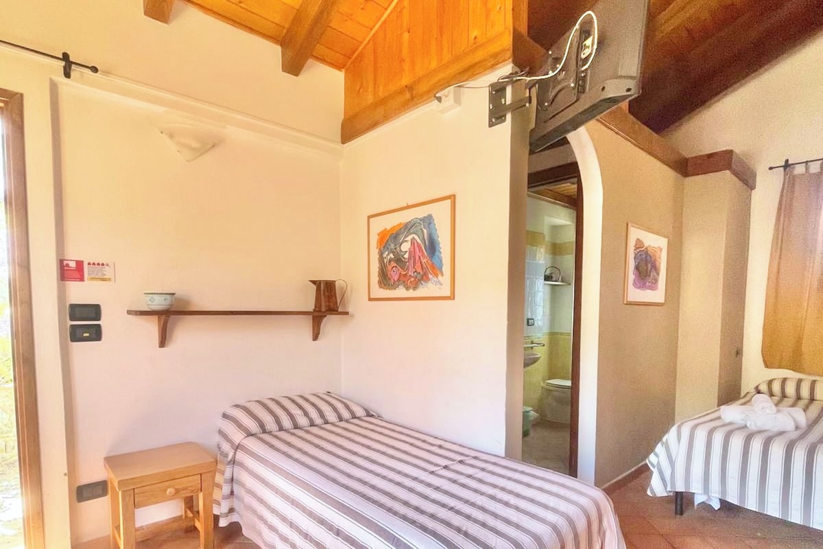 Minibar, cots/infant beds, free WiFi, bed sheets