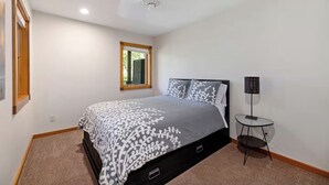 Room - Margaret Bridge Suite at Rim Rock Lodge (Spearfish)