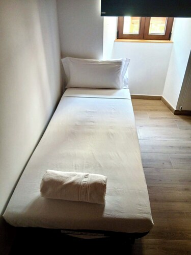 Between the Ebro River and the Mountains - Cillaperlata Apartment