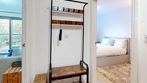 Room - Vrbo Property (London)