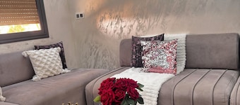 Chic & Cozy Apartment