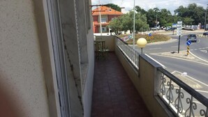 Property grounds - YARD (Amora)