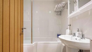 Bathroom - Modern Cromer Coastal Flat (Norfolk)
