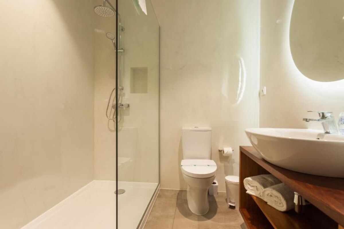 Kamar Double atau Twin, pemandangan samudra | Kamar mandi
