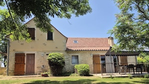 Exterior - Flanerie au Maine (Salviac)