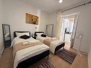 Unclassified image, 4 of 31, button - Vrbo Property (Santarém)