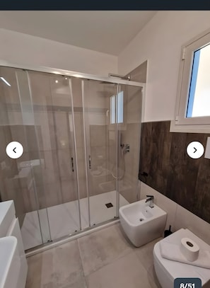 Bathroom - Room '1 - Villa Fragi' with Mountain View, Wi-Fi and Air Conditioning (Cinisi)