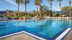 Unclassified image, 4 of 7, button - 1BR Villa property on Shadow Ridge II resort, suitable for Coachella (Palm Desert)