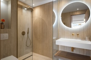 Unclassified image, 3 of 9, button - Vrbo Property (Cannes)