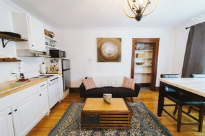 Living area - The Center of it all near Bates, St. Mary’s & CMMC (Lewiston)