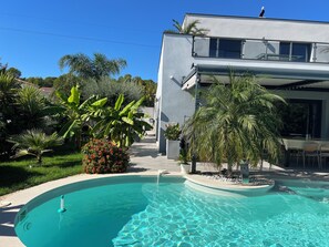 Una piscina riscaldata